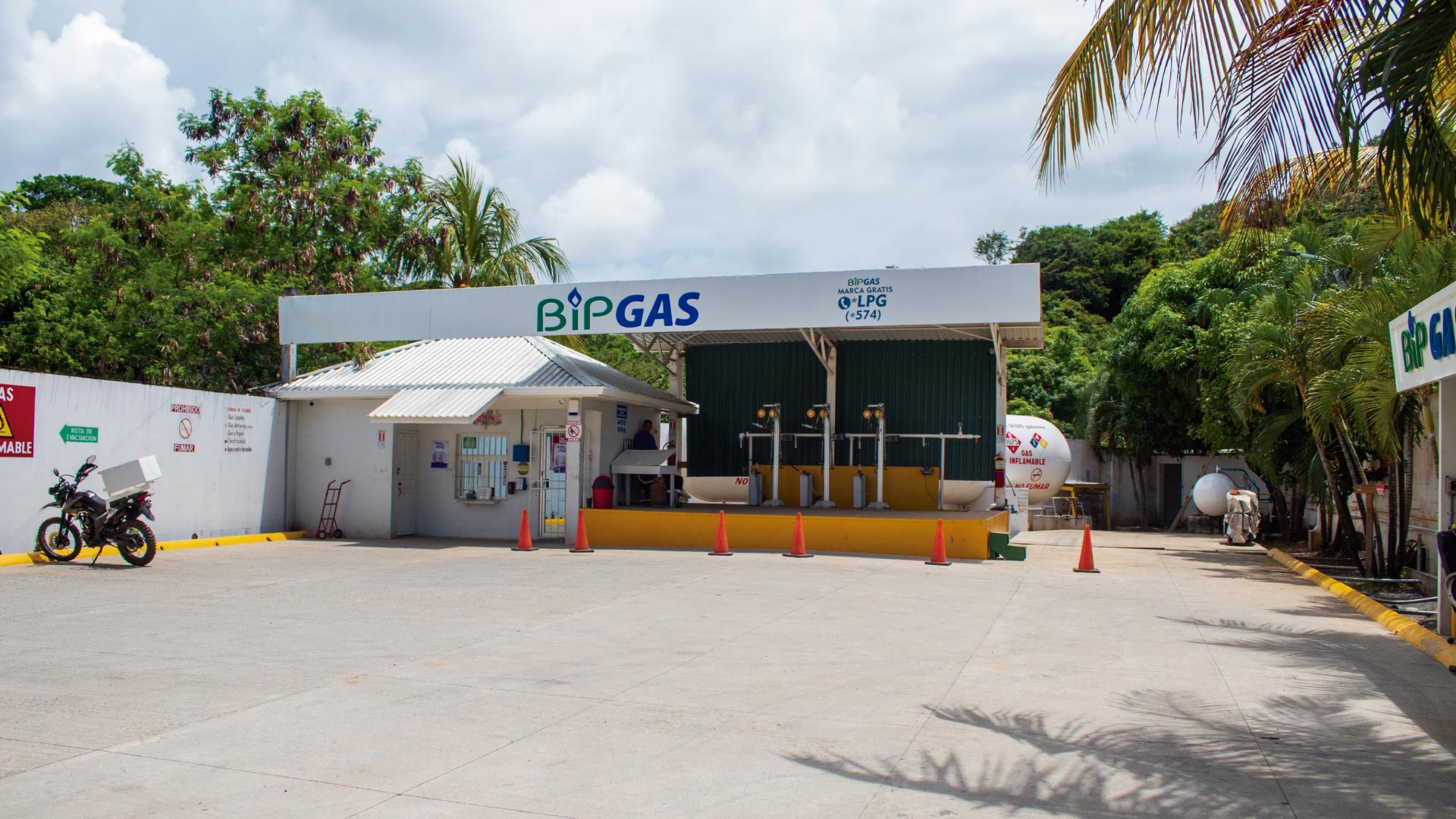 Estación de BIP GAS Coxen Hole, Roatan Honduras