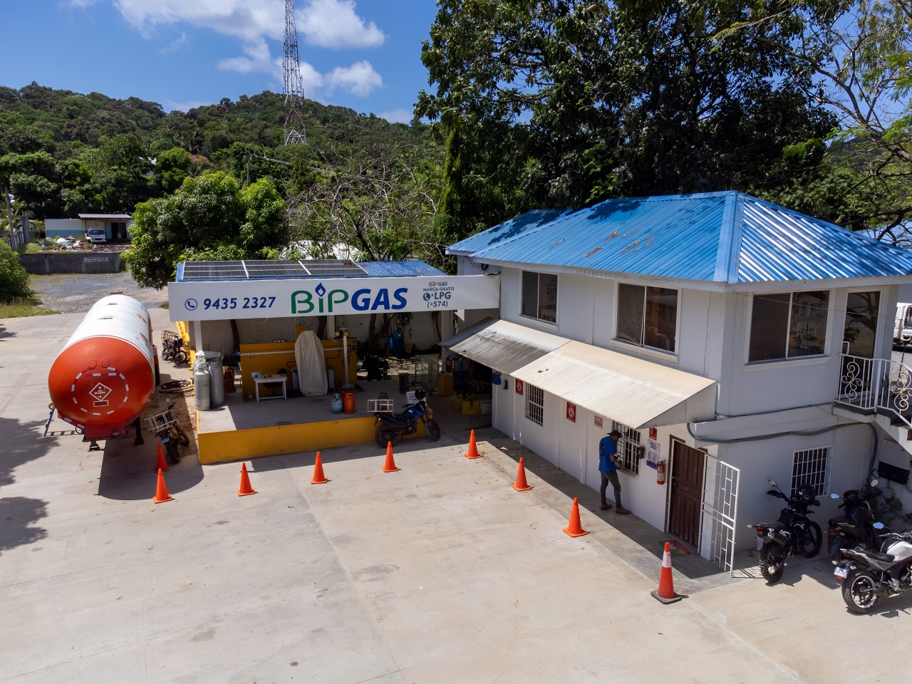 Instalación de Tanque Vehicular LPG, Roatán Honduras